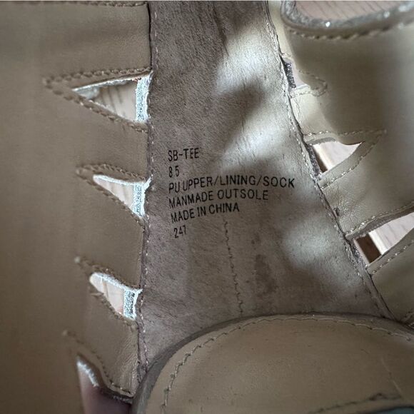 Betsey Johnson Blue by Betsey Johnson Tee Silver Glitter Dress Heels -8.5 - Picture 13 of 14